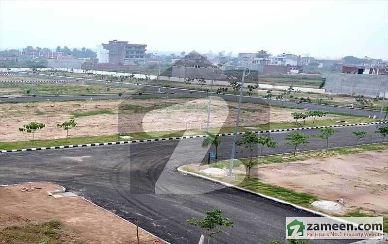 GULSHAN E FLAKNAZ