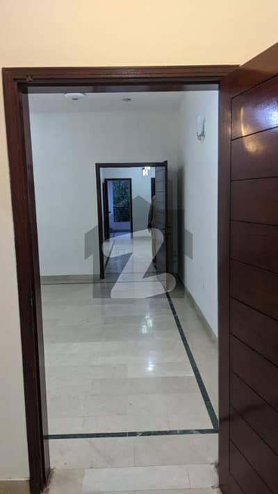 dha phase 8 500 yrds upper portion 250k
