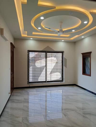 Size 40x80 Upper Portion For Rent In G-13