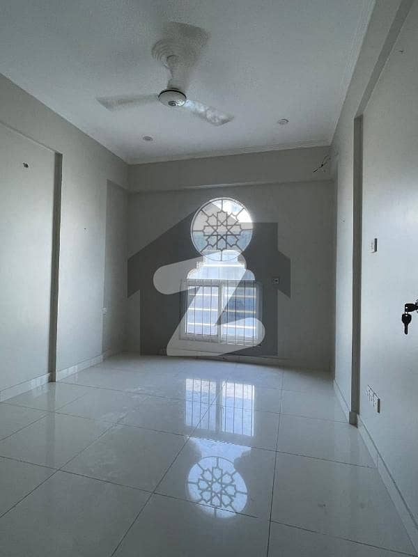 3 Bed Apartment For Rent 3 Bed Apartment For Rent