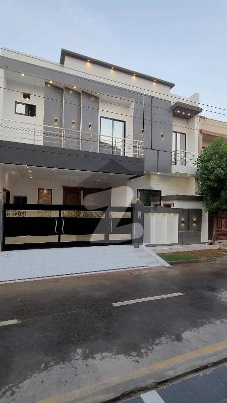 Luxury House in Rafi Gardens Sahiwal Luxury House in Rafi Gardens Sahiwal