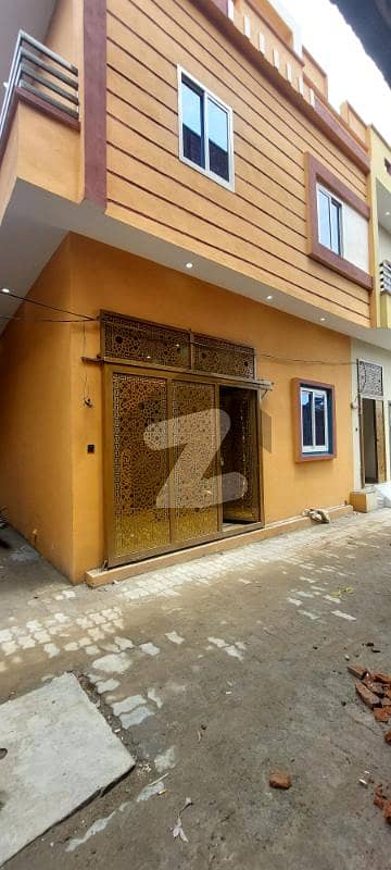 ڈوبرجی آرائیں سیالکوٹ میں 4 کمروں کا 2 مرلہ مکان 90.0 لاکھ میں برائے فروخت۔