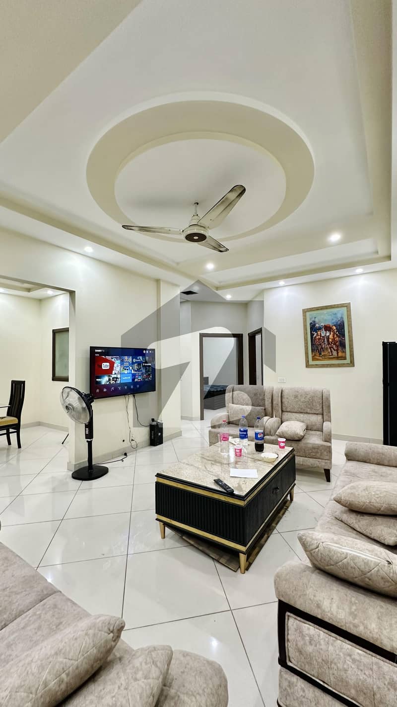 THE GRAND LUXURIOUS APARTMENT
