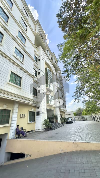 THE GRAND LUXURIOUS APARTMENT