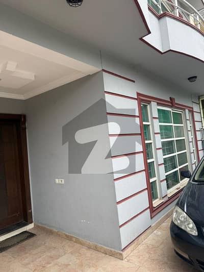 G-13/3 Used Double Story House Reasonable Price size 35x70 for sale
