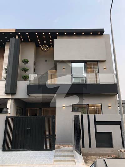 5 Marla Brand New A Plus Solid Constructed House For Sale And Direct Meeting With Owner In Park View City Lahore.