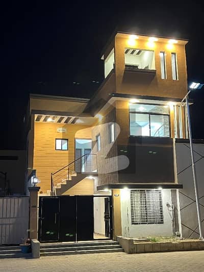Ground Plus One, Beautiful House in Commander City