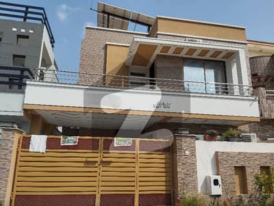 بحریہ ٹاؤن فیز 3 بحریہ ٹاؤن راولپنڈی,راولپنڈی میں 5 کمروں کا 10 مرلہ مکان 4.75 کروڑ میں برائے فروخت۔