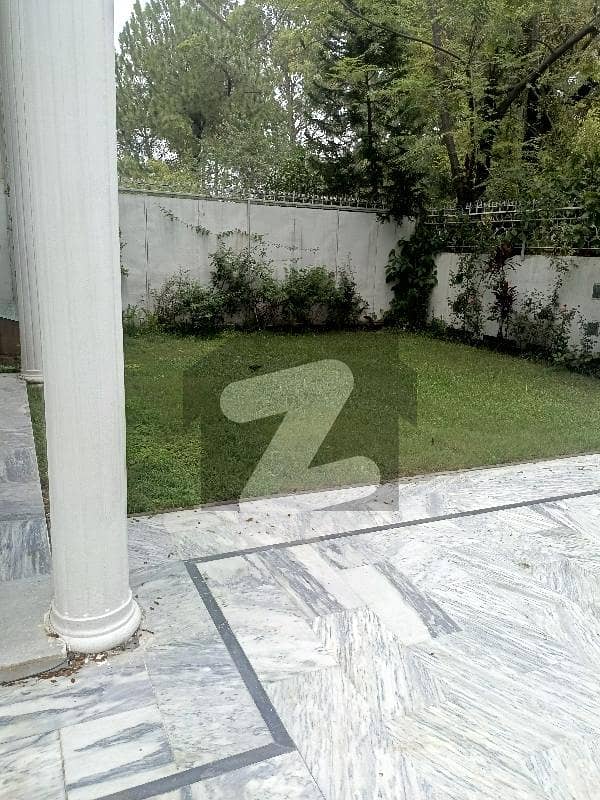 ایف ۔ 10 اسلام آباد میں 8 کمروں کا 1 کنال مکان 5.5 لاکھ میں کرایہ پر دستیاب ہے۔ ایف ۔ 10 اسلام آباد میں 8 کمروں کا 1 کنال مکان 5.5 لاکھ میں کرایہ پر دستیاب ہے۔