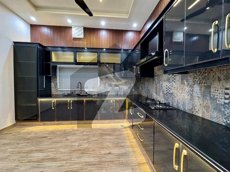 Top city 10 marla house for sale