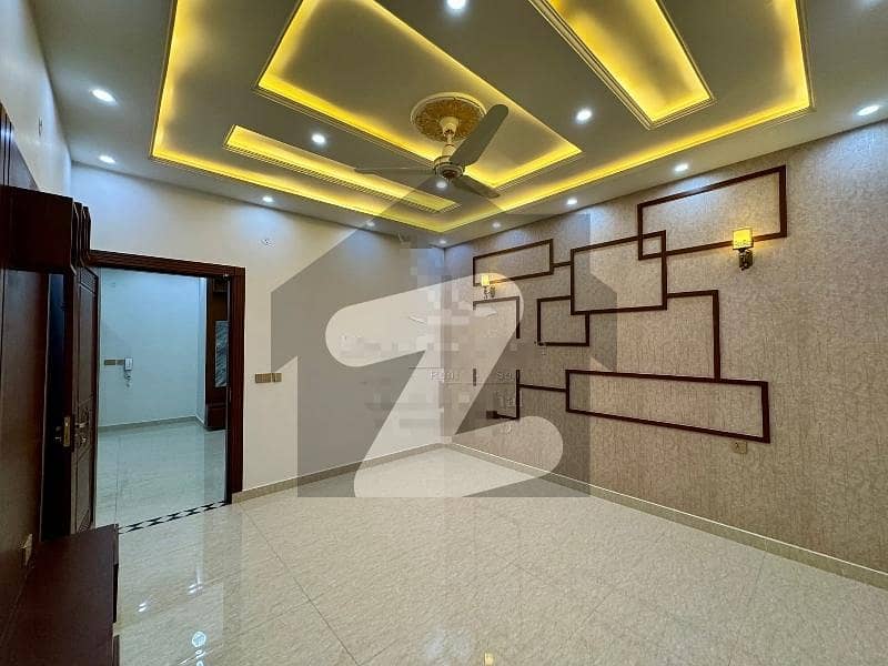 Top City 10 Marla House For Sale