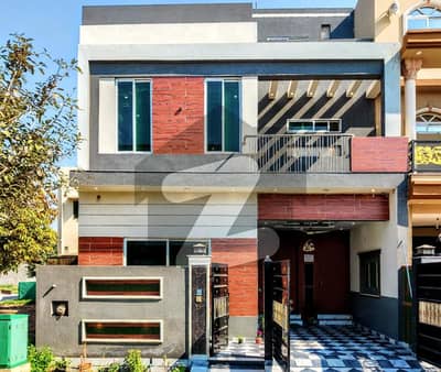 5 MARLA BEAUTIFULL HOUSE WITH SOLID CONSTRUCTION OR IN LDA APPROVED AREA AVAILABLE FOR SALE IN NLC