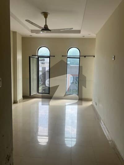 TWO BED NON FURNISHED APPARTMENT AVAILBLE FOE RENT AT PRIME LOCATION OF BAHRIA TOWN PHASE 7