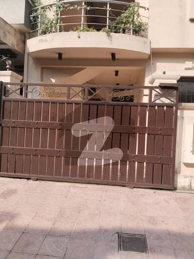 E11