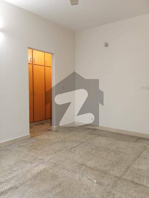 10 MARLA 3 BEDROOMS SD HOUSE AVAILABLE FOR RENT 10 MARLA 3 BEDROOMS SD HOUSE AVAILABLE FOR RENT