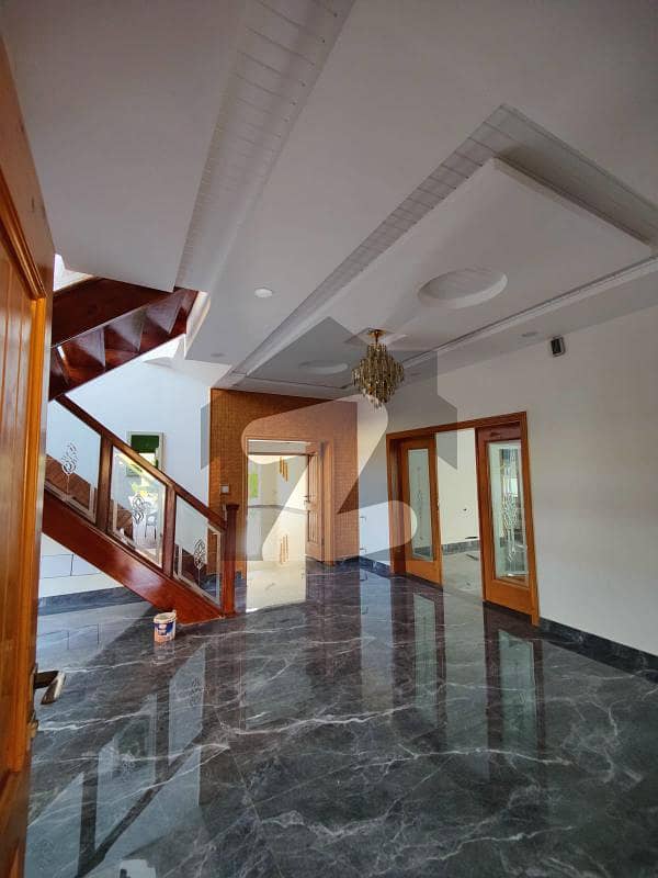 2 Kanal House For Rent