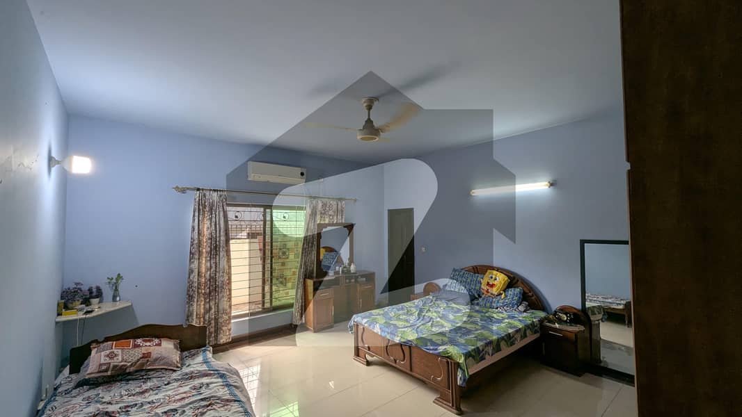 1 Kanal Single Story House Spring Velley St 9