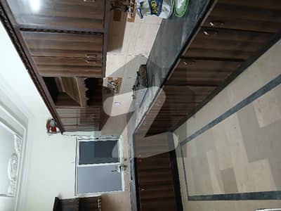 gurond floor for rent in green avenue 2