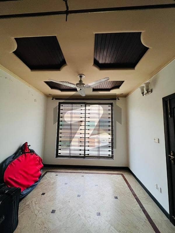 Upper Portion Available For Rent In G 10/4 Upper Portion Available For Rent In G 10/4