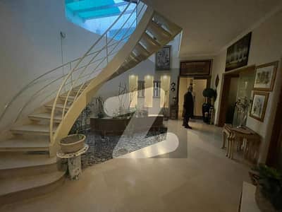 1 KANAL OWNER BUILD HOUSE BY GREAT DESIGNER IN DHA PHASE 3