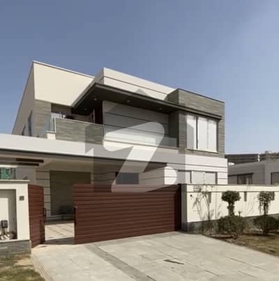 Beautiful New Villa Ready To Be Sold To A Client Who Wants A Luxurious And A Super A+ Quality Built Villa. Beautiful New Villa Ready To Be Sold To A Client Who Wants A Luxurious And A Super A+ Quality Built Villa.