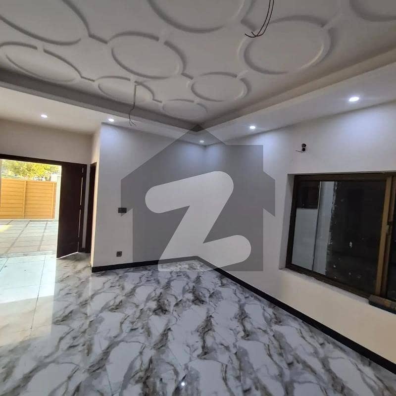 10 Marla Full House Available. For Rent in F-17 Islamabad.