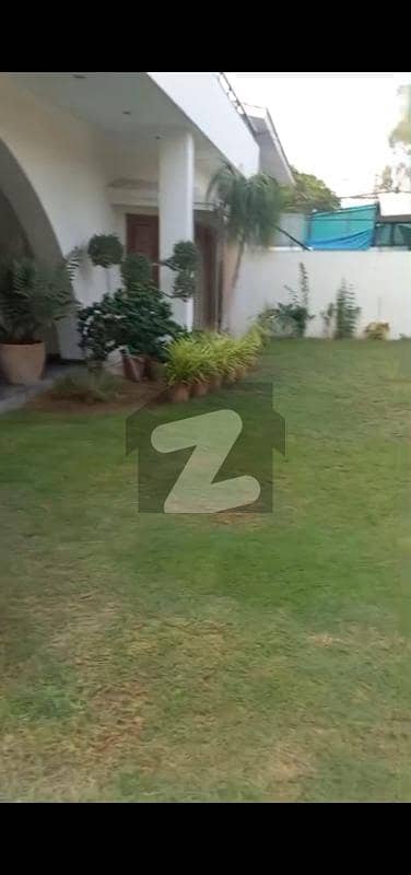 750 Sq. Yd Bungalow Available For Sale In Prime Location In Gulshan E Iqbal Block 7
