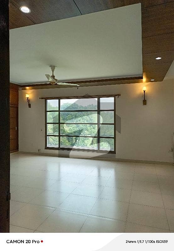 F11 Beautiful Upper Portion Is For Rent