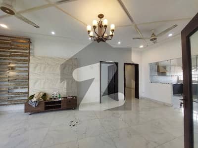 ڈی ایچ اے ڈیفینس فیز 2 ڈی ایچ اے ڈیفینس,اسلام آباد میں 3 کمروں کا 1 کنال بالائی پورشن 1.2 لاکھ میں کرایہ پر دستیاب ہے۔