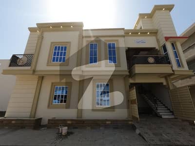 Investors Should Sale This House Located Ideally In Scheme 33
