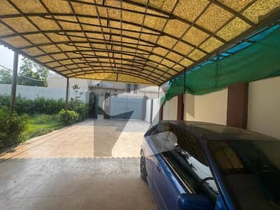 Prime Location 29 Marla House In Central Hayatabad Phase 4 For Sale