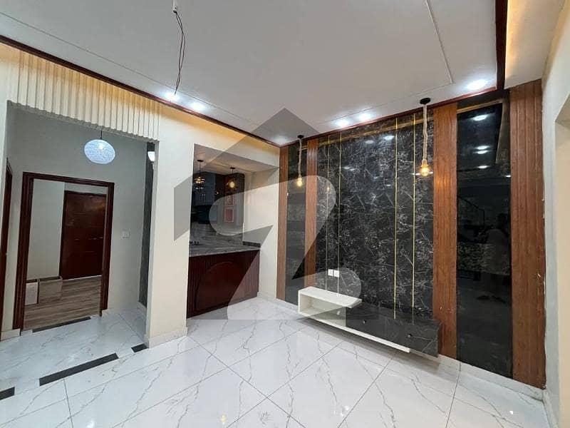 5 MARLA HOUSE AVAILABLE FOR SALE 5 MARLA HOUSE AVAILABLE FOR SALE