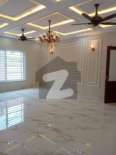 Size 50x90 Upper Portion For Rent In G-13