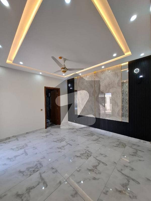 10 Marla Upper Portion For Rent 10 Marla Upper Portion For Rent