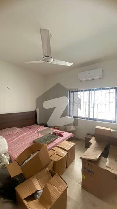 Prime Location In DHA Phase 7 500 Square Yards Upper Portion For Rent