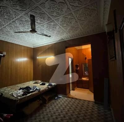 Fair-Priced 1 Kanal House Available In PIA Housing Scheme Fair-Priced 1 Kanal House Available In PIA Housing Scheme