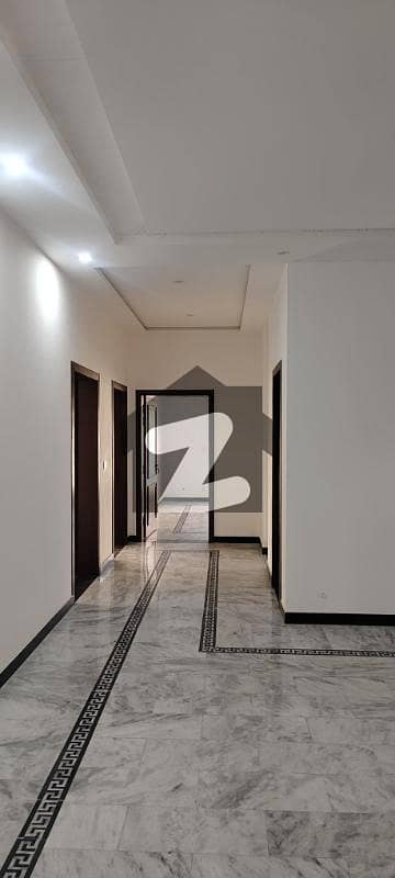 ٹاپ سٹی 1 - بلاک بی ٹاپ سٹی 1,اسلام آباد میں 3 کمروں کا 1 کنال بالائی پورشن 90.0 ہزار میں کرایہ پر دستیاب ہے۔