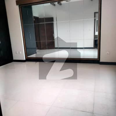 ڈی ایچ اے فیز 5 ڈیفنس (ڈی ایچ اے),لاہور میں 3 کمروں کا 5 مرلہ مکان 1.1 لاکھ میں کرایہ پر دستیاب ہے۔