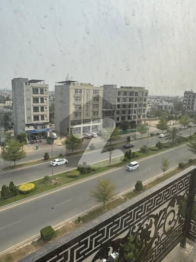 LIKE NEW 1BED 555 SQF APARTMENT FOR RENT IN SECTOR E BAHRIA TOWN LAHORE