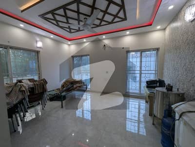 1 KANAL UPPER PORTION AVAILABLE FOR RENT IN LAKE CITY LAHORE SECTOR M3