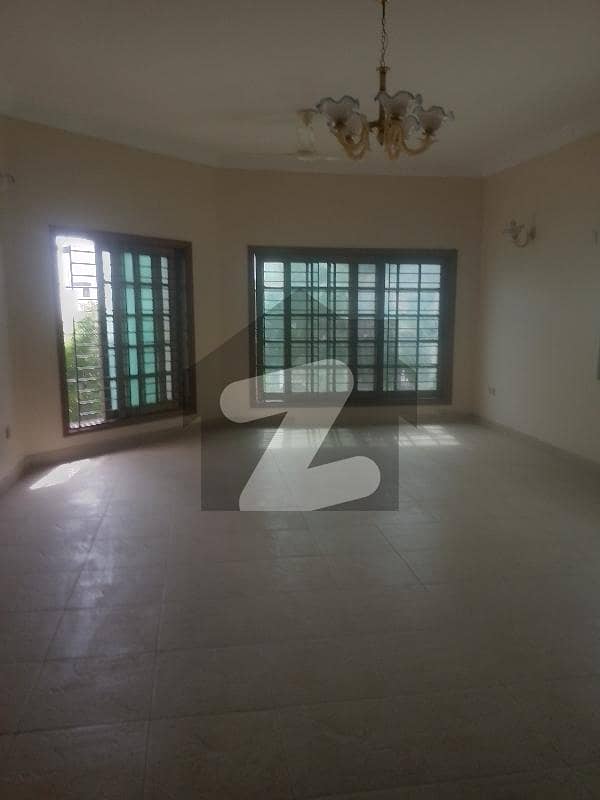 4 Bedrooms Portion Only In Rs 145000 4 Bedrooms Portion Only In Rs 145000
