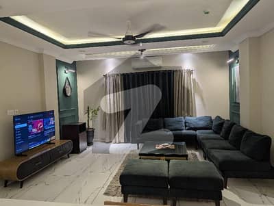 Two Bedroom Luxurious And Spacious Apartment