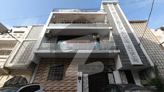 پی ای سی ایچ ایس بلاک 6 پی ای سی ایچ ایس,جمشید ٹاؤن,کراچی میں 4 کمروں کا 8 مرلہ بالائی پورشن 2.8 کروڑ میں برائے فروخت۔