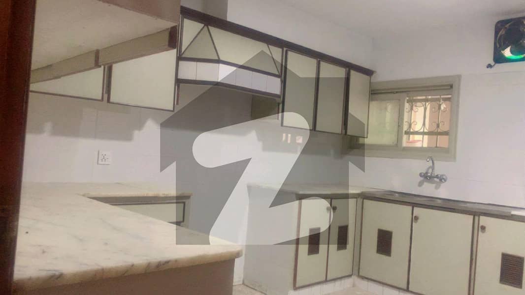 ای ۔ 7 اسلام آباد میں 2 کمروں کا 2 کنال مکان 6.0 لاکھ میں کرایہ پر دستیاب ہے۔ ای ۔ 7 اسلام آباد میں 2 کمروں کا 2 کنال مکان 6.0 لاکھ میں کرایہ پر دستیاب ہے۔