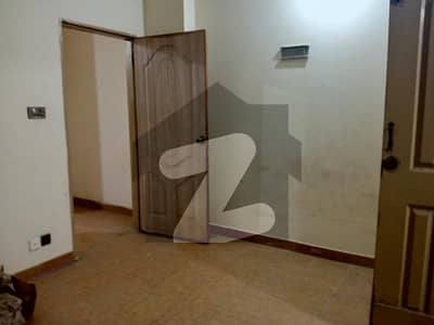 3RD FLOOR FLAT FOR RENT IN JOHAR TOWN