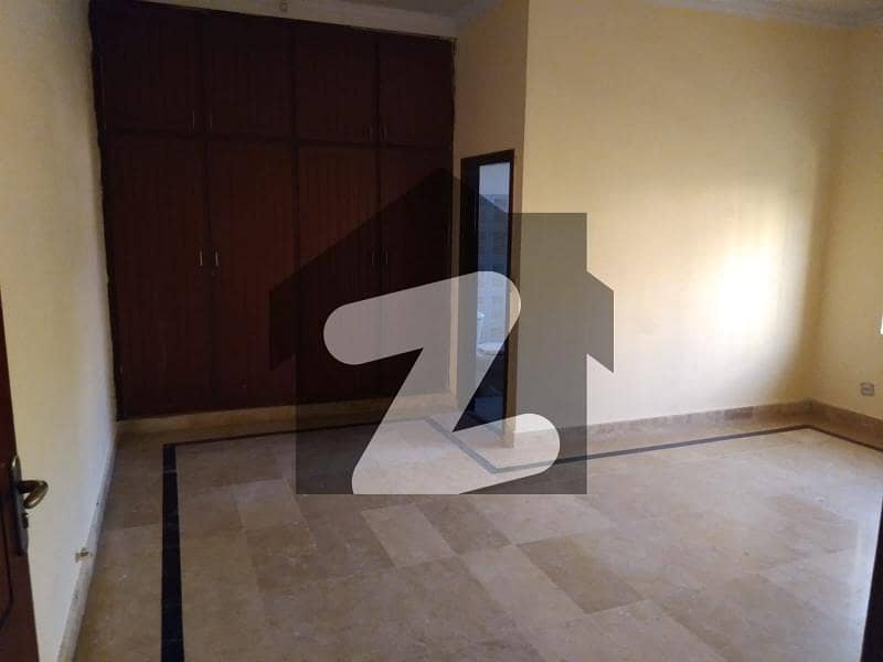 4 Bed Full House Available For Rent In F-11