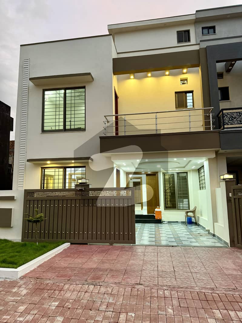 5 MARLA BRAND NEW HOUSE FOR SALE IN BAHRIA TOWN RAWALPINDI