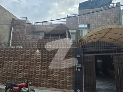 یونیورسٹی روڈ سرگودھا میں 5 کمروں کا 10 مرلہ مکان 3.5 کروڑ میں برائے فروخت۔