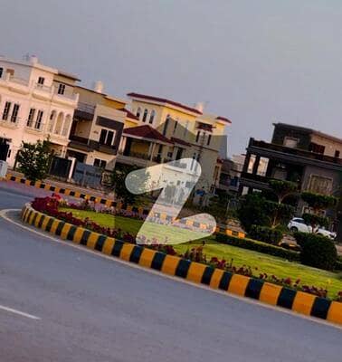5 Marla Plots Are Available For Sale in Silver Block