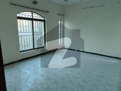 12 Marla Upper Portion Available For Rent